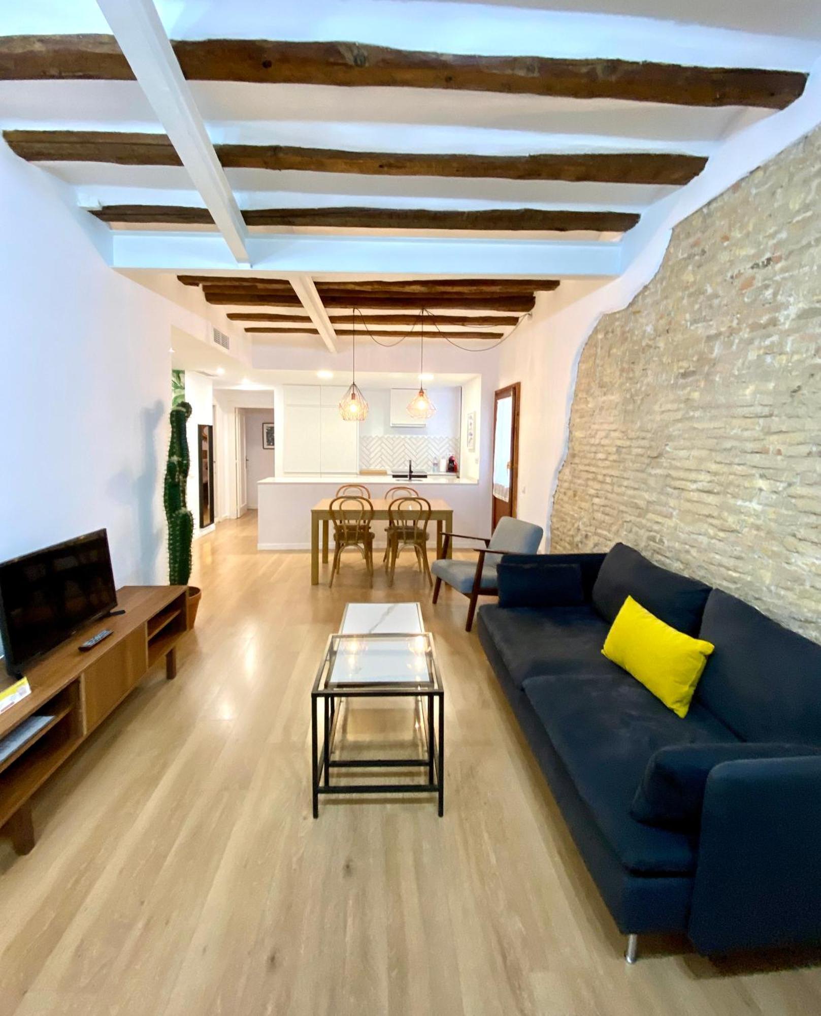 Vtz El Balcon De Rey Alfonso I Apartment Zaragoza Exterior photo